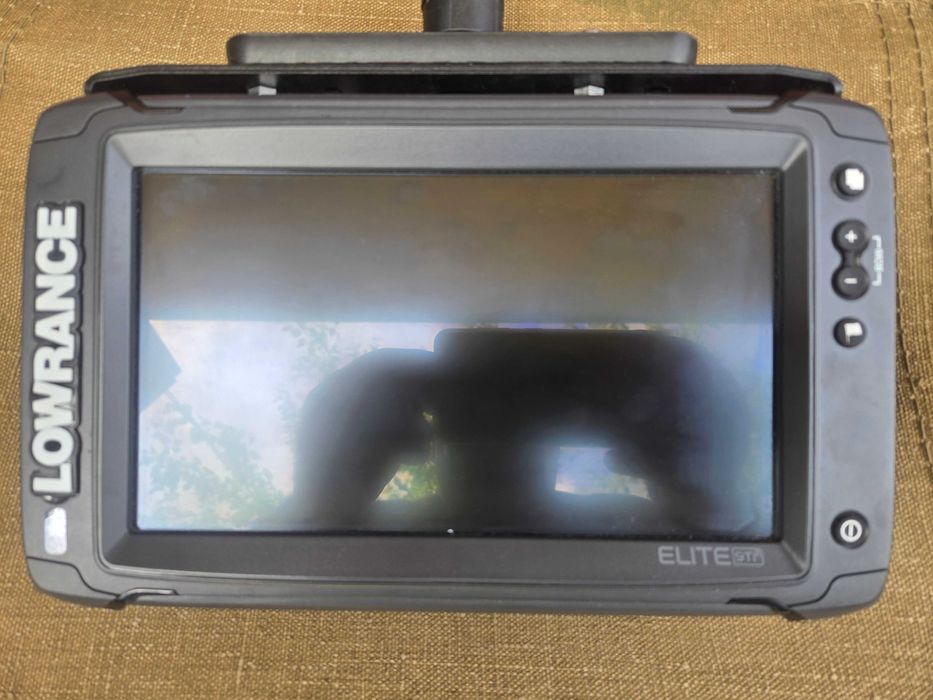 Продам ехолот Lowrance Elite 9 TI2