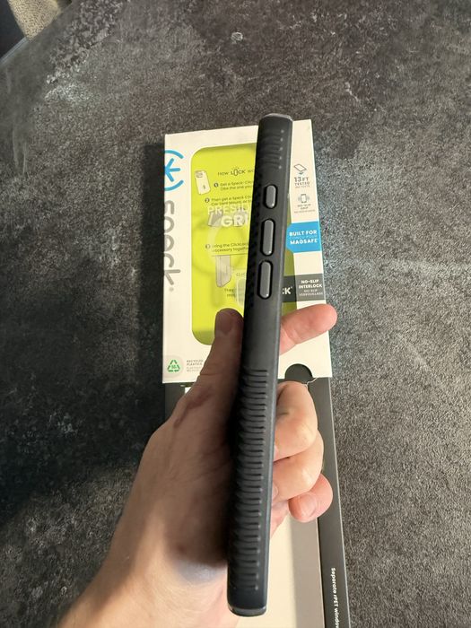 Чохол Speck Presidio2 Grip MagSafe для iPhone 16 Pro Max (новий)