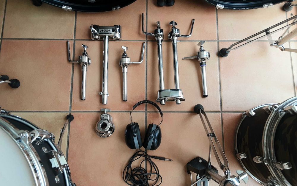 Bateria Sonor Force 1005/507 10 Madeiras + Hardware + Extras - 850€