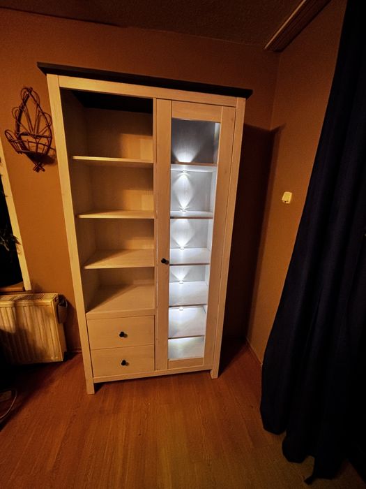 Skręcanie mebli z paczek, montaż mebli