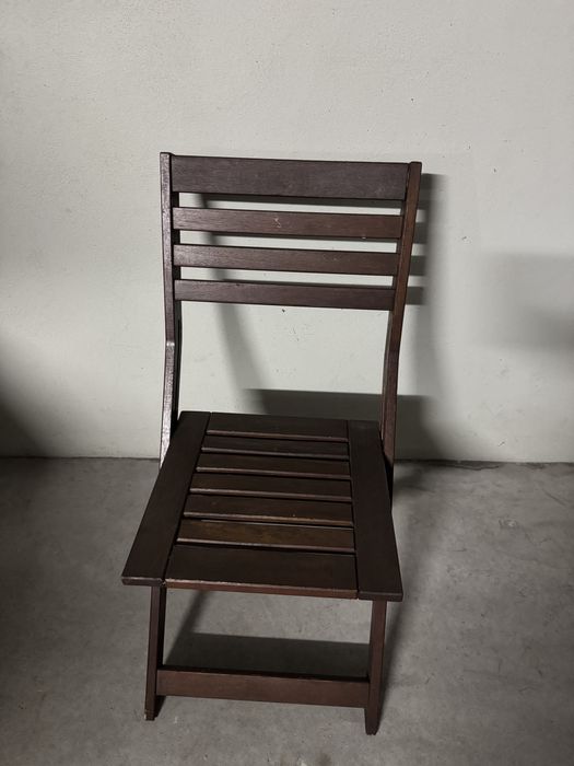 Cadeira madeira Applaro Ikea exterior