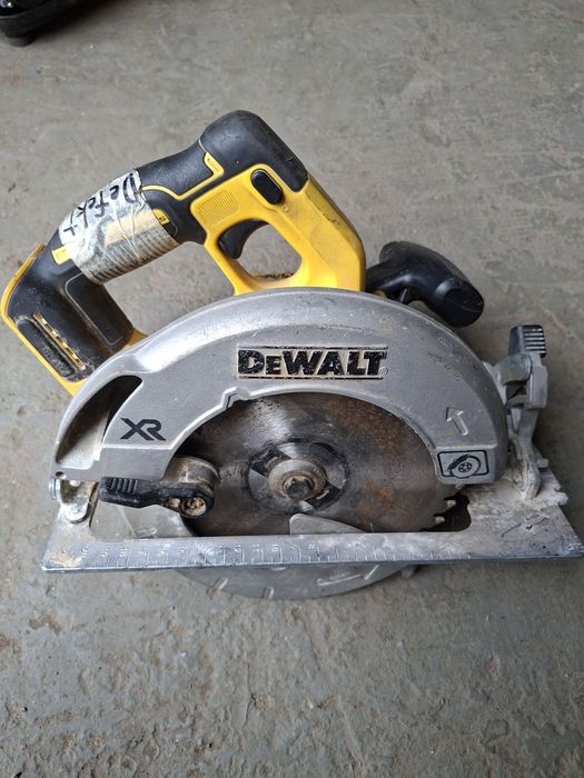 Piła tarczowa dewalt nie reaguje na baterie