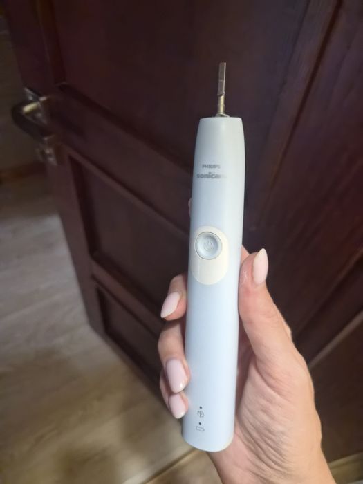 електрична зубна щітка PHILIPS