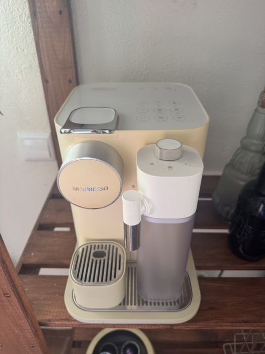 Nespresso DeLonghi Gran Lattissima