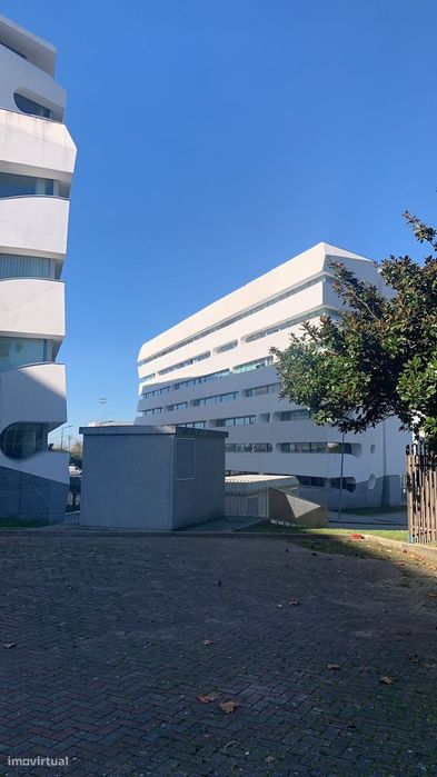 Apartamento T1 C/ Suíte Para Arrendar Paranhos - Polo Universitário