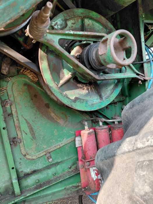 Комбайн Johne Deere 975 4.2 м