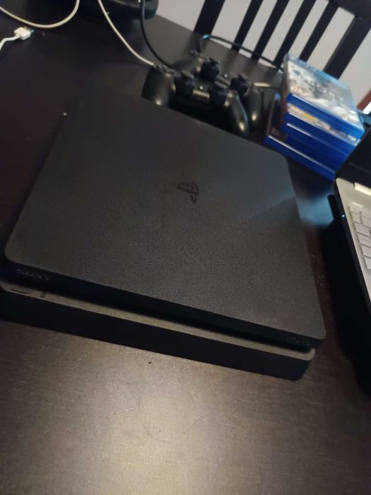 Ps4 + 2 Comandos + 2 jogos