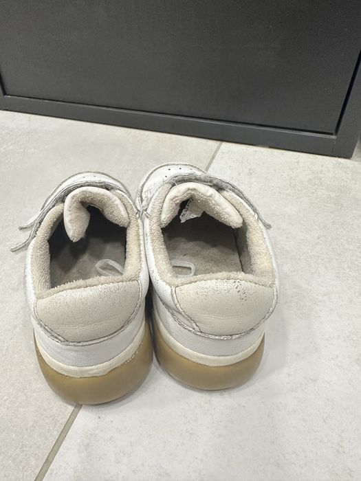 Кросівки Zara 24 р. натуральна шкіра білі