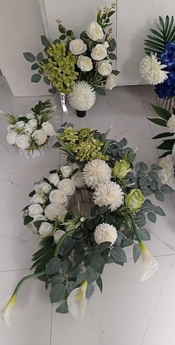 Duża kompozycja kwiatowa. Wiązanka