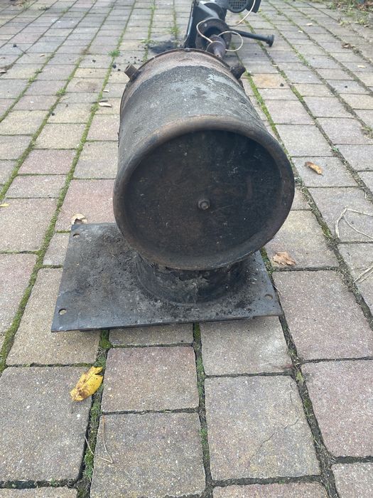 Podajnik do pieca ekogroszek (silnik i slimak)