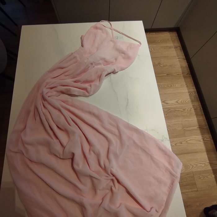 Sukienka na wyjątkowe okazje 42