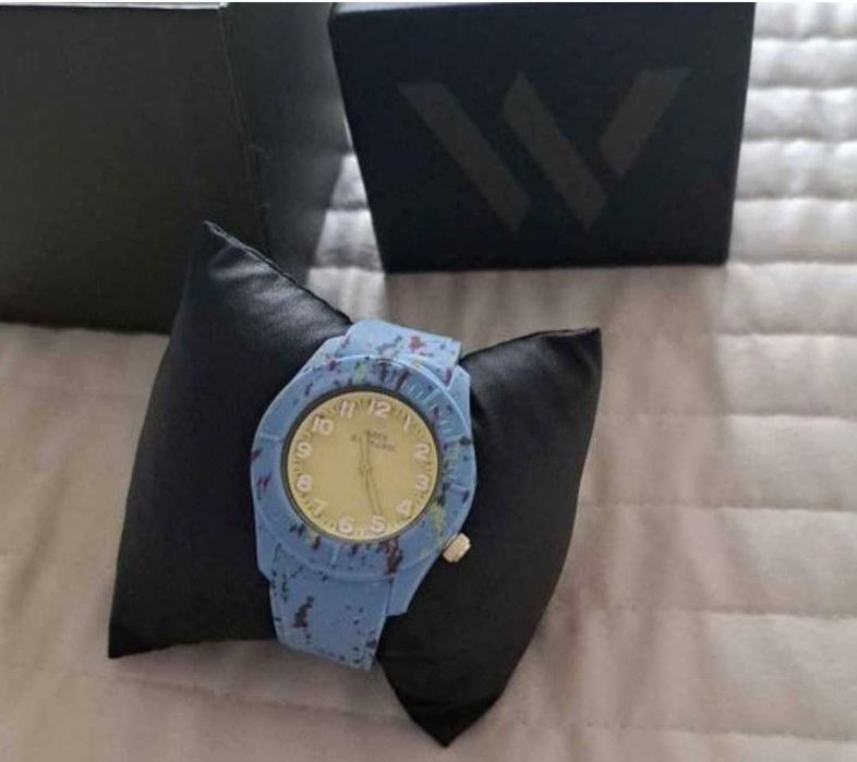 Watx and co S Smart criança