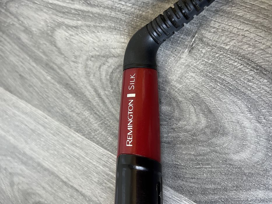 Конусна плойка Remington Silk