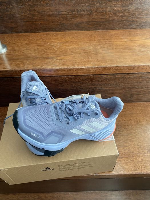 Saoatilhas adidas completamente novas