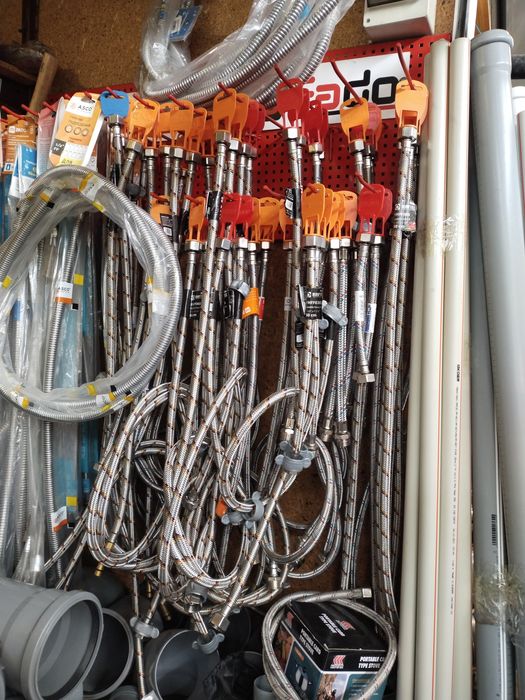 Сантехника САМОВЫВОЗ низкие цены краны шланги фитинги канализация