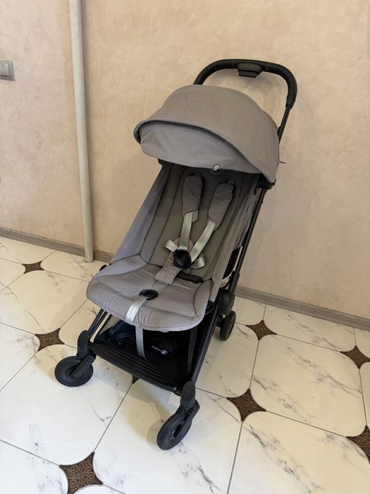 Прогулянкова коляска cybex coya