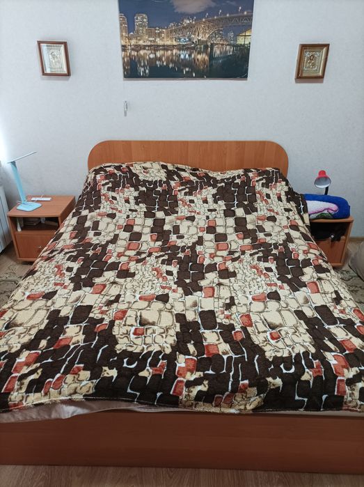 Кровать двухспальная, срочно!