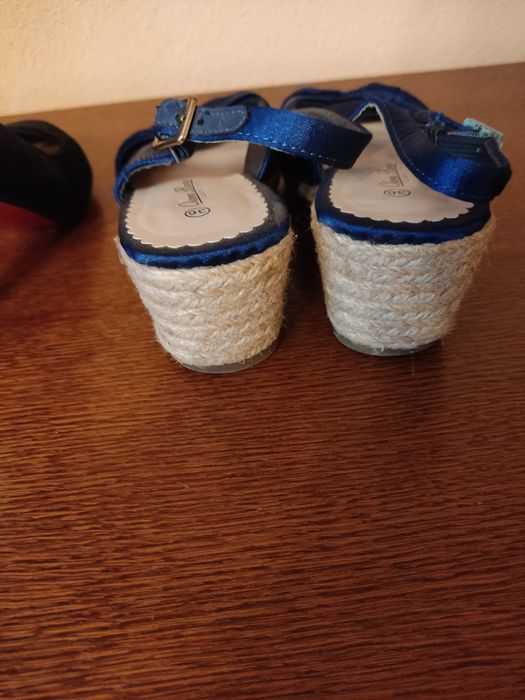Buty damskie na koturnie i szpilki