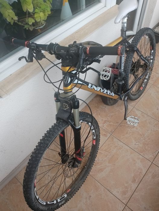 Rower univega  ht-570
