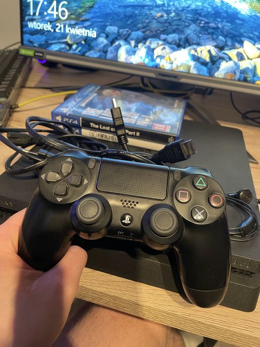 PS4 Slim 1TB The Last of Us 2. AKTUALNE!