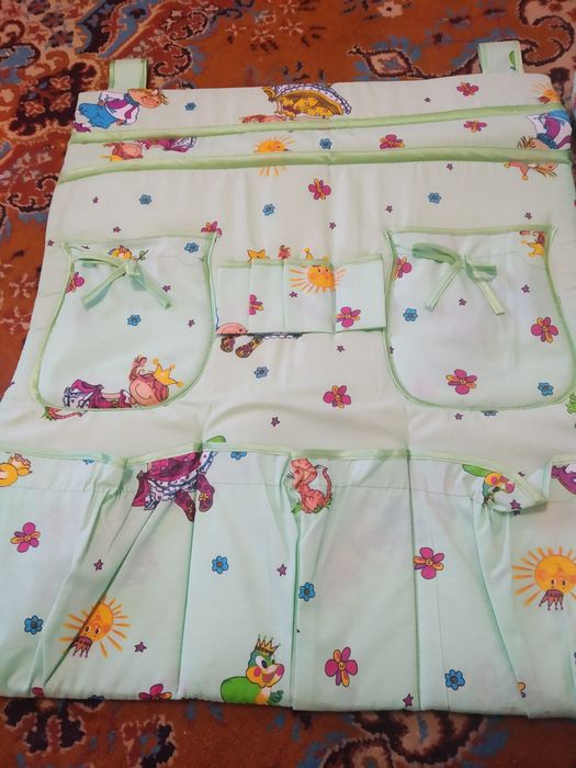 Дитячий балдахин, постіль, іграшка