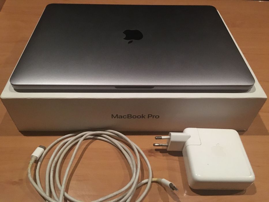 MacBook Pro 2017 13" 8GB 256 SSD