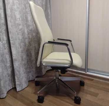 Крісло для кабінету NOWY STYL SOLO STEEL ES AL70 ECO-07