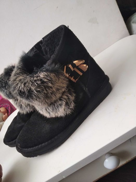 Срочно продам угги