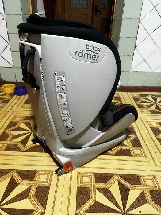 Автокрісло Britax Romer