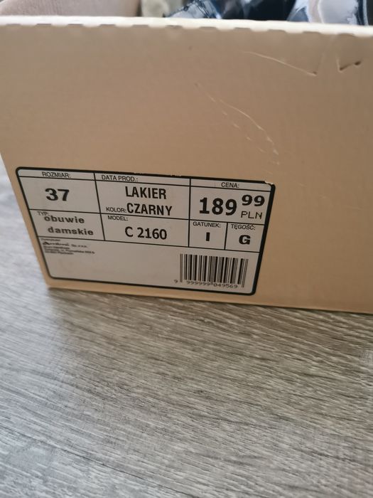 Czarne szpilki 37