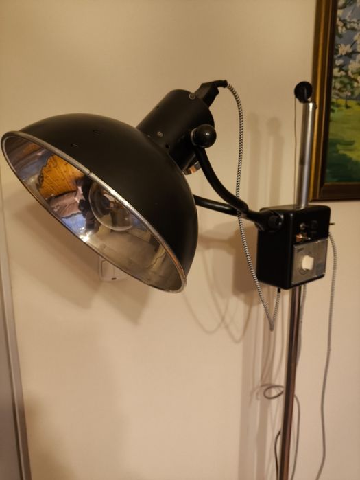 Lampa stojąca loft