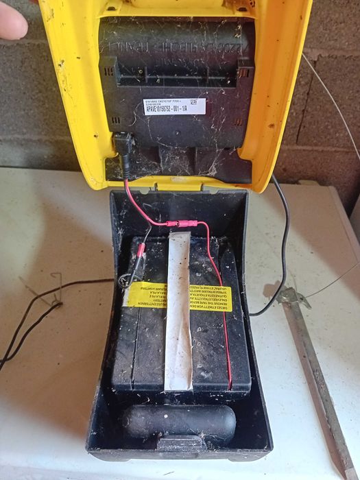 Aparelho para cerca electrica