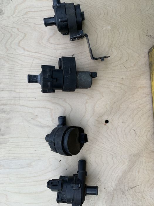 Моторчик циркуляции Тосол насос подкачки спринтер 903 906 вито 639 638