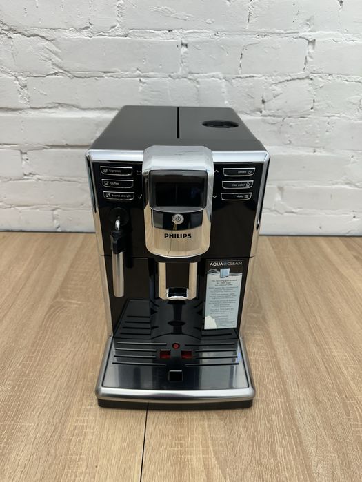 Кавомашина Philips EP5310 (Series 5000)