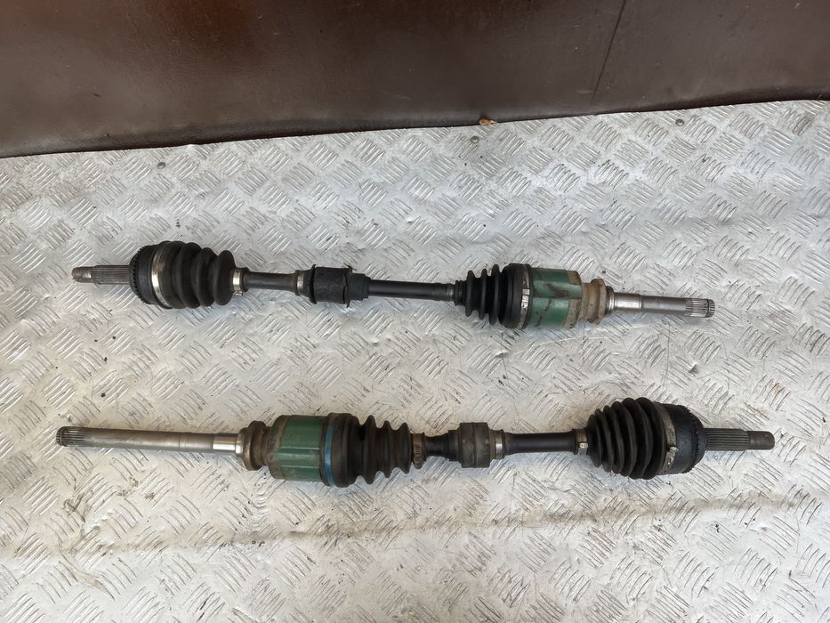 Полуось привод передний Аутлендер 06 год mitsubishi outlander