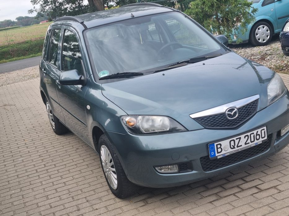 Ładna mazda 2 maly przebieg 153 tys bez rdzy