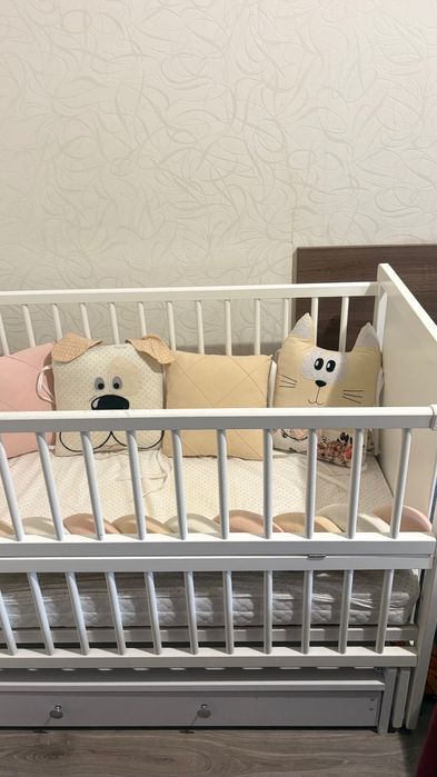 Ліжко для немовляти