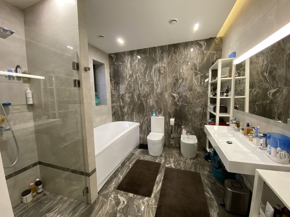 Продаю стильный 300м2 дом в центре