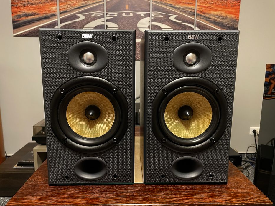 Kolumny podstawkowe Monitory Bowers Wilkins DM 601 S2