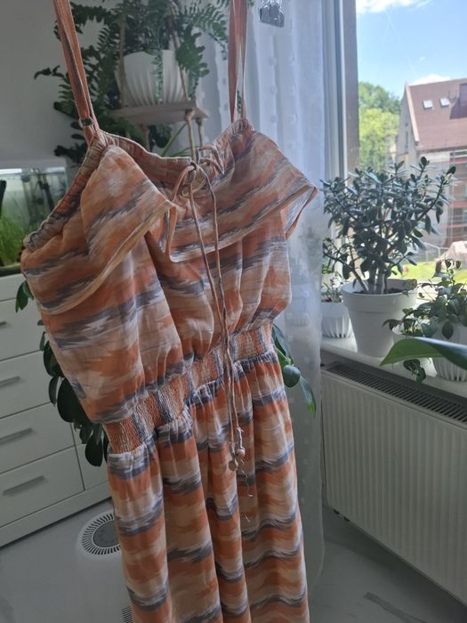 Sukienka XS Diverse na ramiączkach bawełna letnia