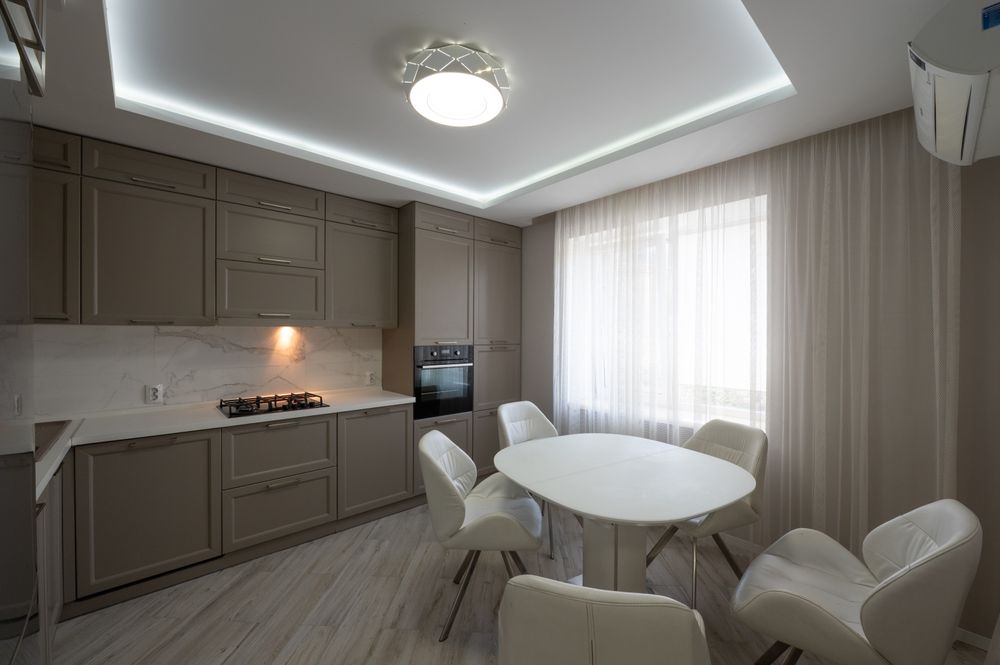 Сучасна квартира  з автономним опаленням та теплою підлогою. Центр.