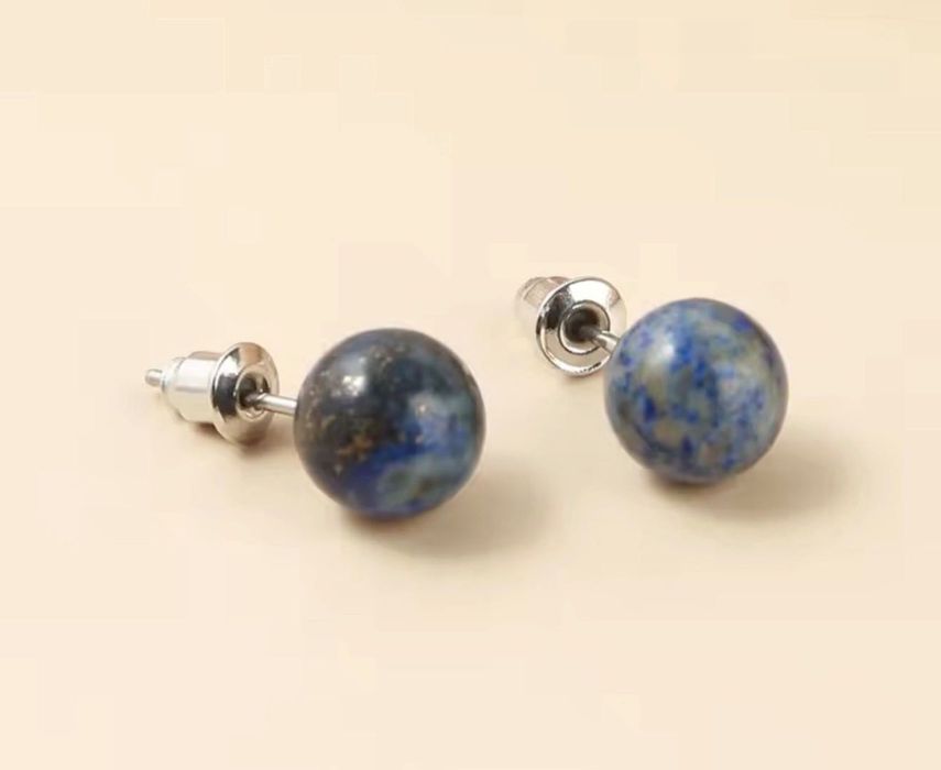 Naturalne kolczyki lapis lazuli 6 mm