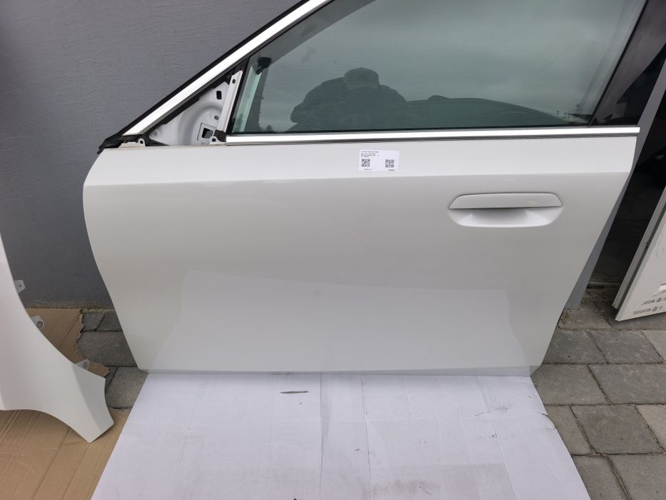 BMW 5 I5 G60 G61 двері дверь в наявності A96