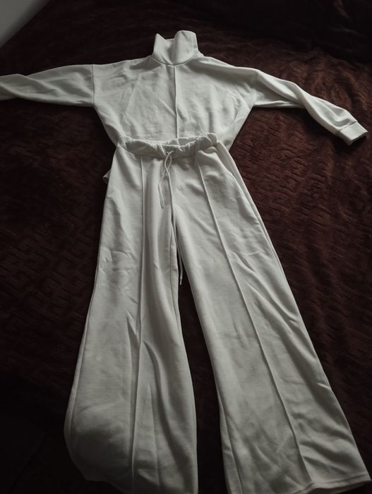 Теплий білий ангоровий костюм