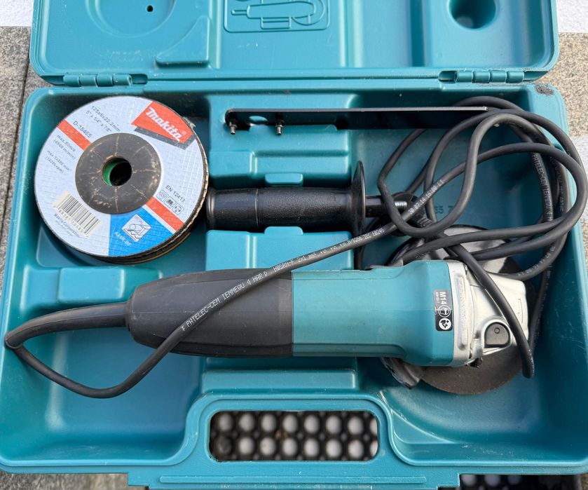 Болгарка Makita GA5030 шлифмашина. Made in Romania.