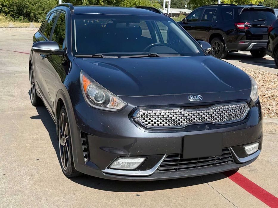Kia Niro Hybrid      2018