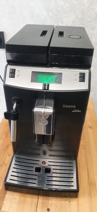 Кофемашина Philips Saeco Lirika зручна та проста у використанні