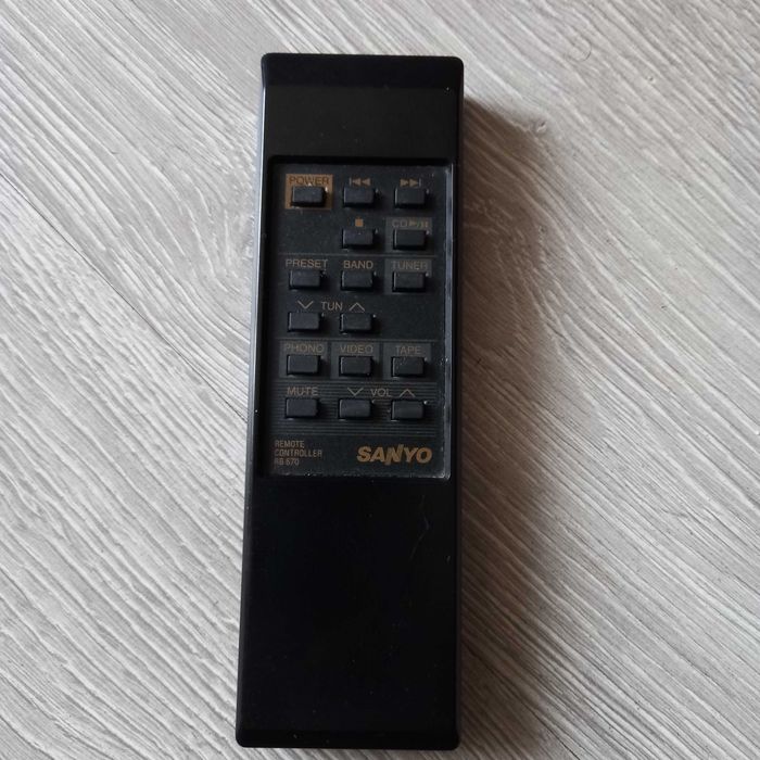 Комплект Sanyo підсилувач+тюнер+кас.дека+СД.
