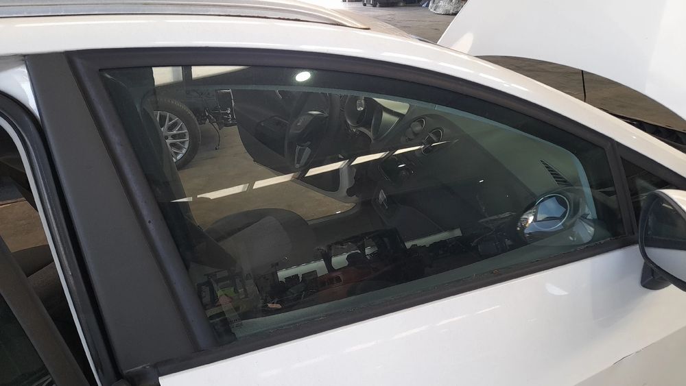 Vidro porta frente direita SEAT Ibiza IV ST (6J8, 6P8)