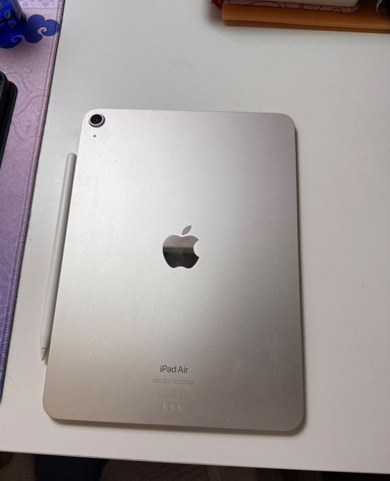 iPad Air 5 M1 64GB Prata – Como Novo + Apple Pencil 2 + Capa + Paperlike